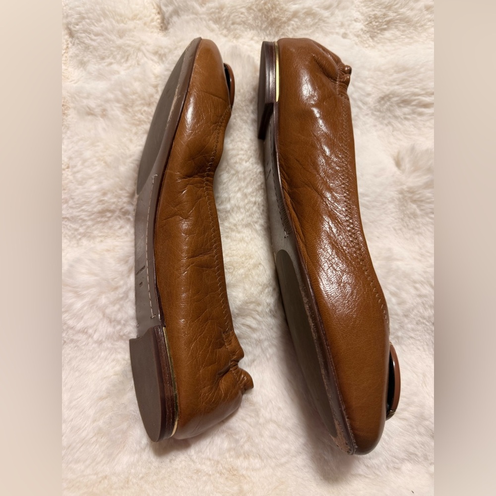 Tory Burch Tan Leather Logo Ballet Flats with Gold Emblem - Picture 4 of 5